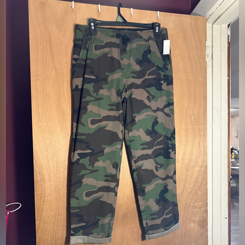 Old Navy Kids Green Camouflage Pants